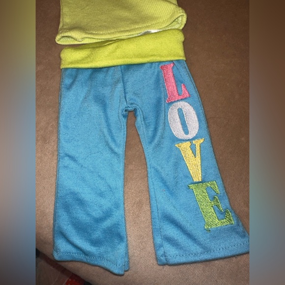 Our Generation Doll Sofia’s Yoga Outfit fits American Girl and 18” dolls - Picture 4 of 4